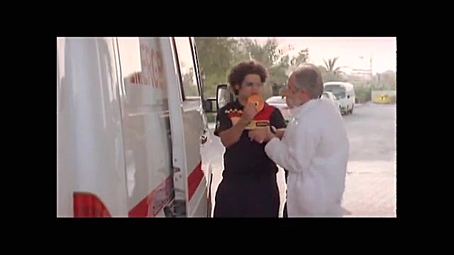 بازی جالب علی صادقی در فیلم همه چی آرومه زمان19ثانیه