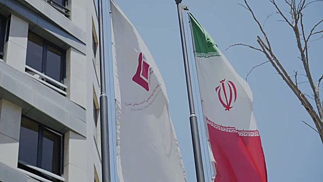 فصل نوینی از هم‌افزایی با امضای ۸ تفاهم‌نامه میان صندوق قرض‌الحسنه برکت و گروه داده‌پردازی پارسیان