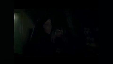 ویدیویی از فیلم ویلایى ها با صداى كویتى  پور زمان56ثانیه