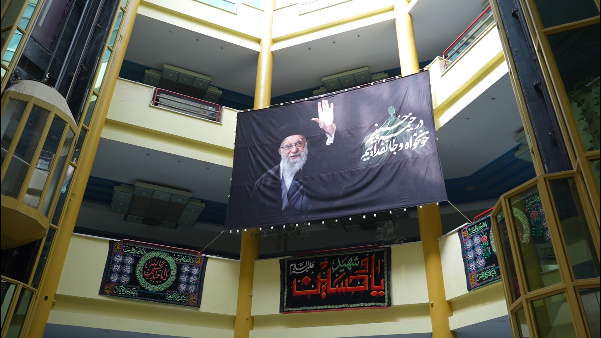 زائرسرای خاوران، میزبان مردم عاشق امام شهید