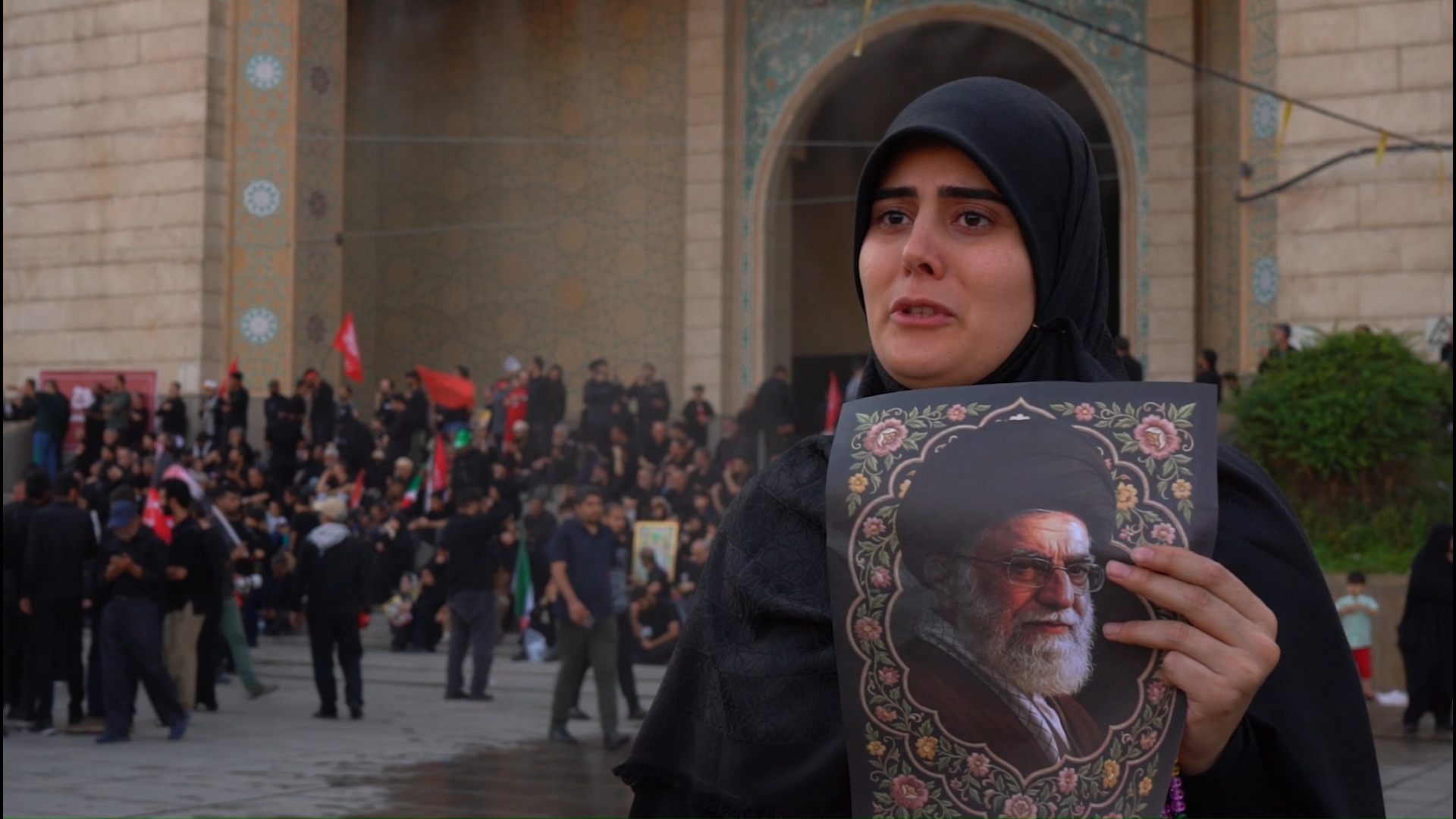ازش میخوام واسم دعا کنه بتونم معل خوبی باشم
