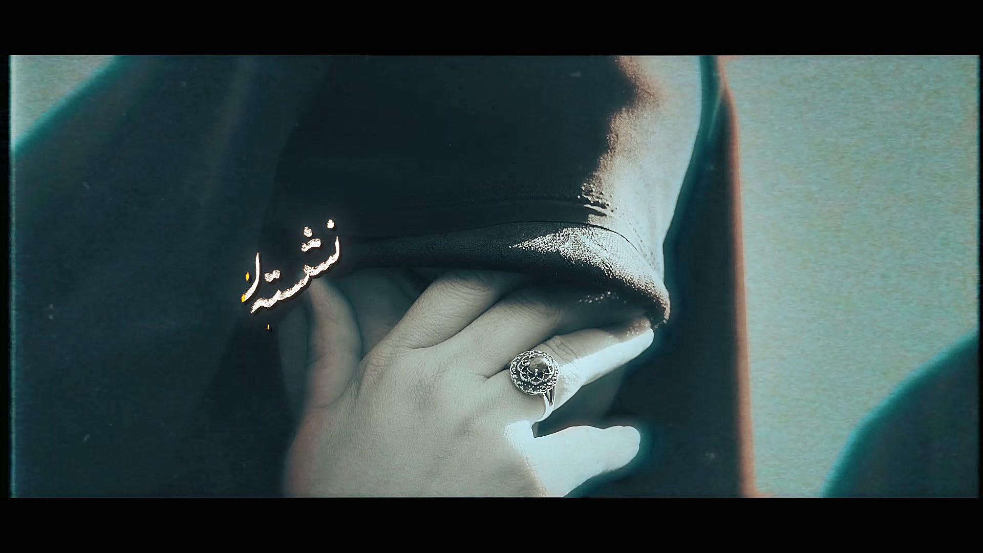 img-blur-shadow