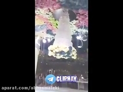 كیك بسیار بزرگ در مراسم عروسی...