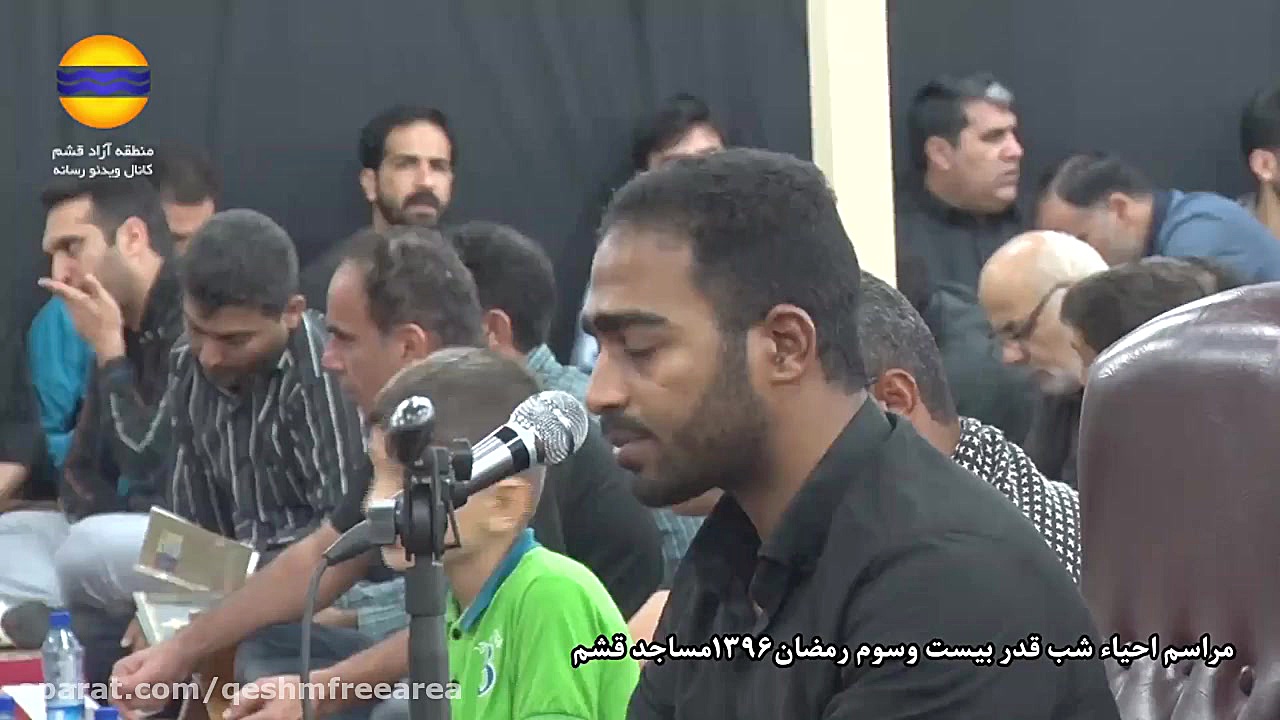 پوستر کوچک