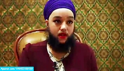 دختر عجیبی که ریش و سیبیل دارد...