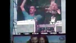 L'amour Toujours Live