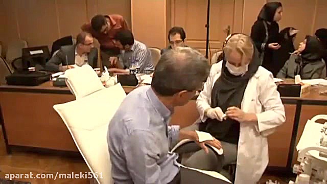 پوشش لک های ویتیلیگو به روش میکروپیگمنتیشن پریودنتیکس
