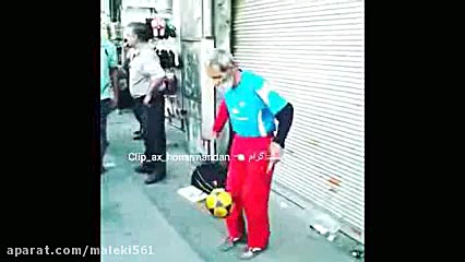 پیر مرده با این سنش فکر کنم بیش از هزار رو پایی زد کیت وینسلت