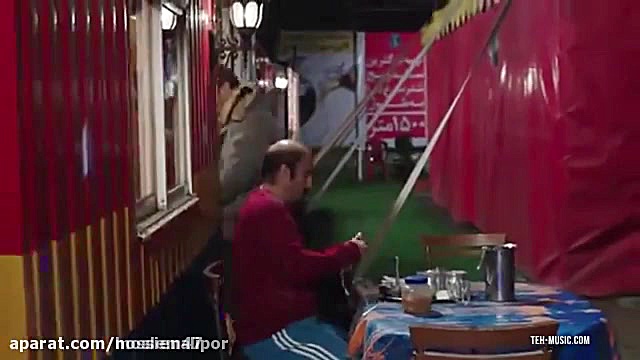 سکانسی خنده دار از فیلم گینس (رقص با اهنگ هندی) زمان125ثانیه