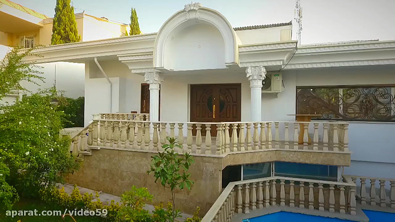 محوطه و دکوراسیون سالن زیبایی لی لی گیمر دماغ‌آلبالویی