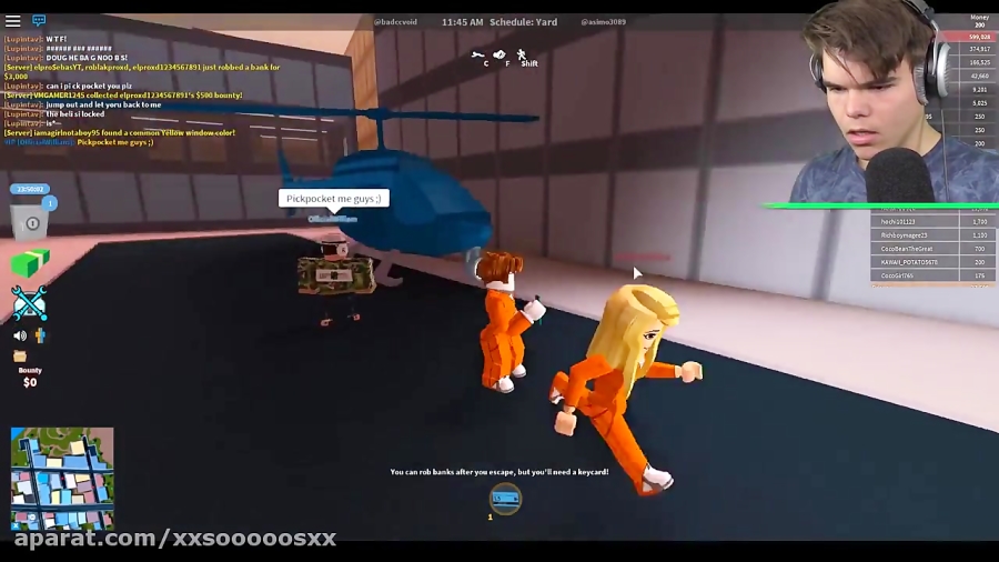 ROBBING A BANK IN ROBLOX!