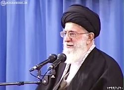 سخنان رهبر درباره لخت شدن در م...