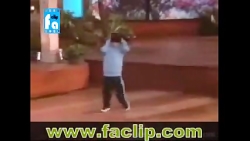 رقاصه حرفه ایه 5 ساله :D