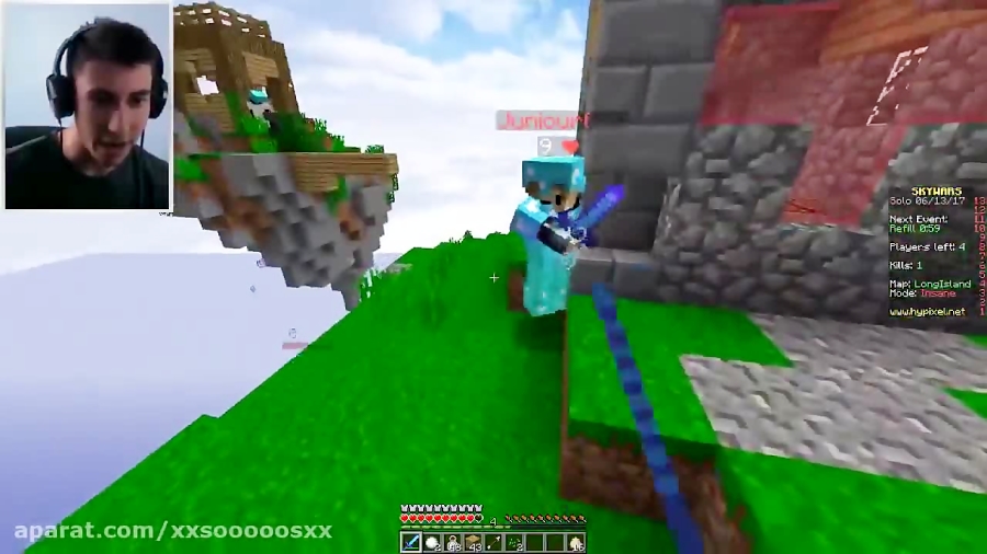 ABUSING THE YOUTUBER RANK... (Minecraft SKYWARS TROLLING)