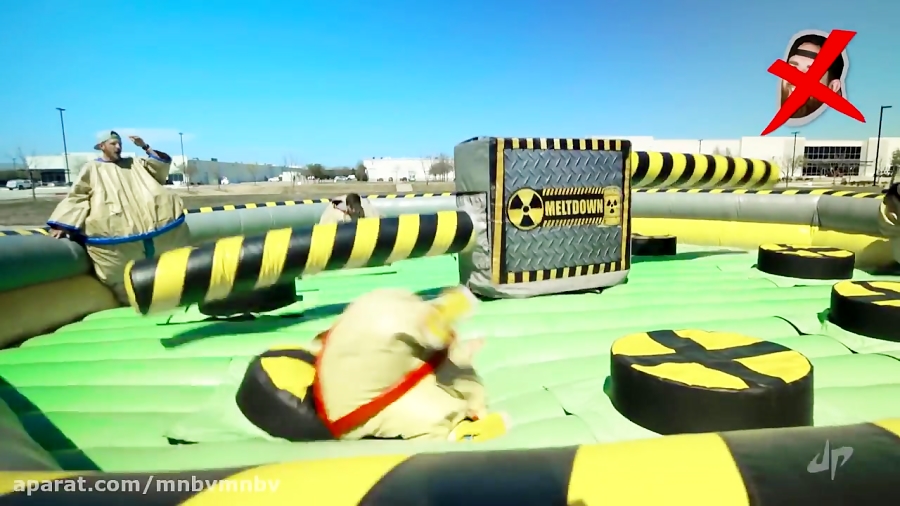 Giant Sumo Battle | Dude Perfect