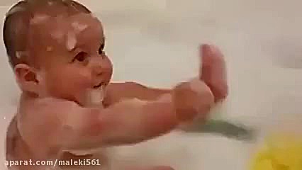 کلیپ خنده دار نوزاد-عکس ناز خوشگل بچه-بازی رقص کودک پادکست لبو