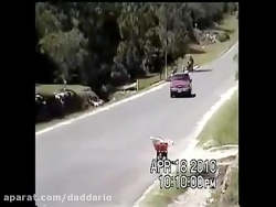 واژگونی وحشتناک پیکاپ تویوتا ب...