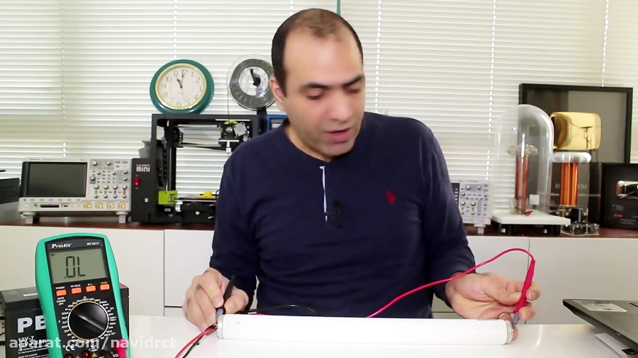 How a Fluorescent Lamp Turns On