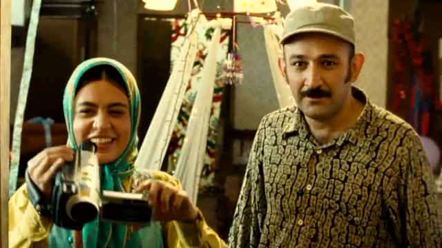 رقص باحال و خنده دار در فیلم یه حبه قند زمان81ثانیه