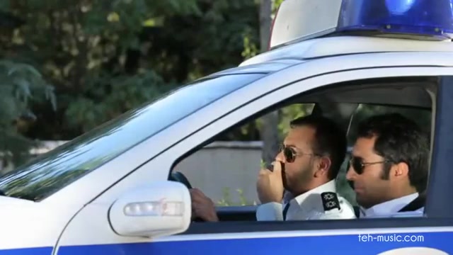 پلیس راهنمایی و رانندگی ...سریال شوخی کردم زمان144ثانیه