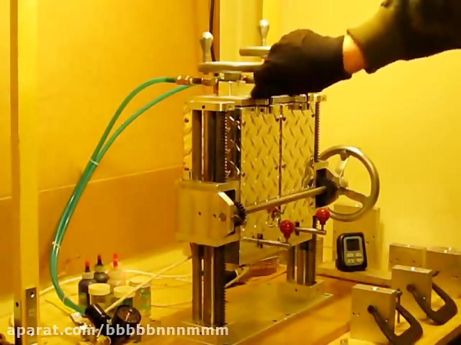 "PRO SERIES" injection press for soft plastic bait molds.