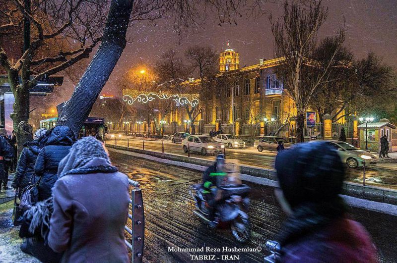 میدان ساعت تبریز در فصل زمستان 1395