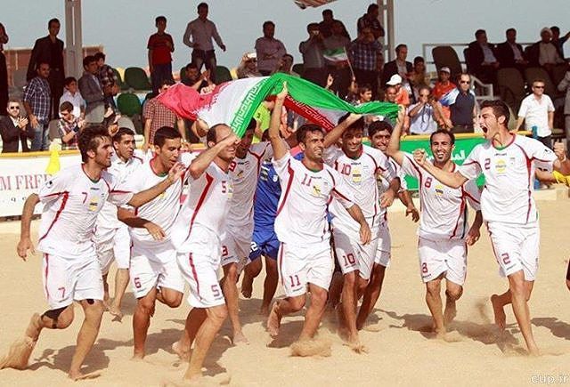 تیم ملی فوتبال ساحلی ایران در جام جهانی 2017 با شکست ایتالیا به مقام سوم جهان دست یافت.
تبریک به این ملی‌پوشان و تبریک به همه مردم ایران.