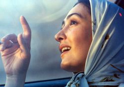 فیلم سینمایی خیلی دور خیلی نزدیک  www.filimo.com/m/m8cgA