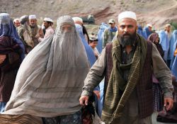 فیلم سینمایی مزار شریف  www.filimo.com/m/7Ft3v