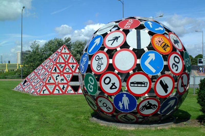  بازیافت هنرمندانه تابلو‌های ترافیکی در پنسیلوانیا آمریکا
