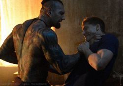 فیلم سینمایی بازگشت کیک بوکسور  www.filimo.com/m/xoAwd