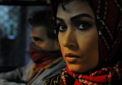 فیلم سینمایی یک دزدی عاشقانه  www.filimo.com/m/KvjWL