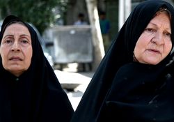 فیلم سینمایی بوسیدن روی ماه  www.filimo.com/m/radkC