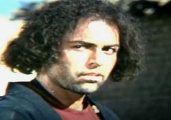 فیلم سینمایی پنجه در خاک  www.filimo.com/m/fx3wN