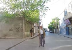 فیلم مستند «قصه آدم های عجیب»        www.filimo.com/m/zyRlu
