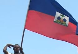 فیلم مستند «هائیتی زنده است»              www.filimo.com/m/onbw4