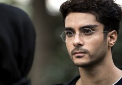 سریال نهنگ آبی  www.filimo.com/m/17962