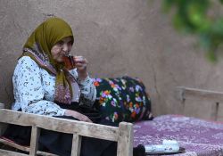 فیلم مستند خیرالنساء  www.filimo.com/m/4GesH