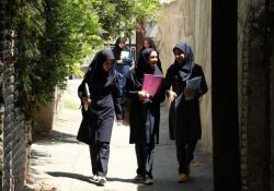 فیلم سینمایی این زن حقش را می خواهد   www.filimo.com/m/ikvsa
