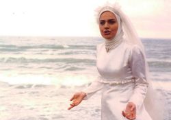 فیلم سینمایی رز زرد  www.filimo.com/m/Zd4lm