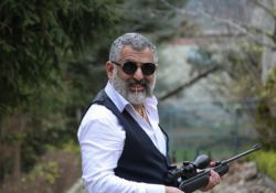 فیلم سینمایی چشم و گوش بسته   www.filimo.com/m/vpVF3
