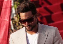 سریال جزیره  www.filimo.com/m/85441